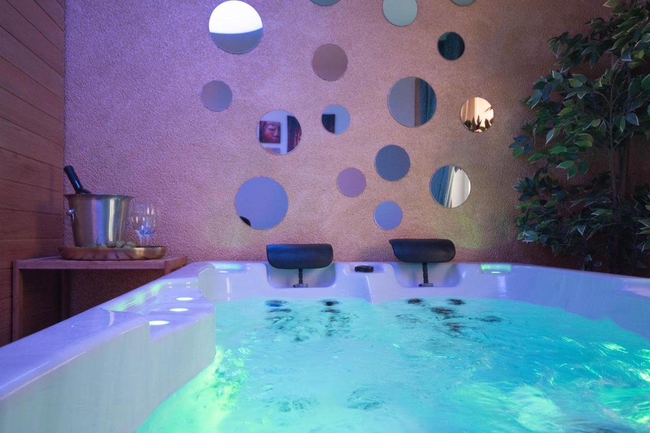 Wellness Studio D'Or: Exclusive Apartment with Spa Amenities Porec Exterior photo